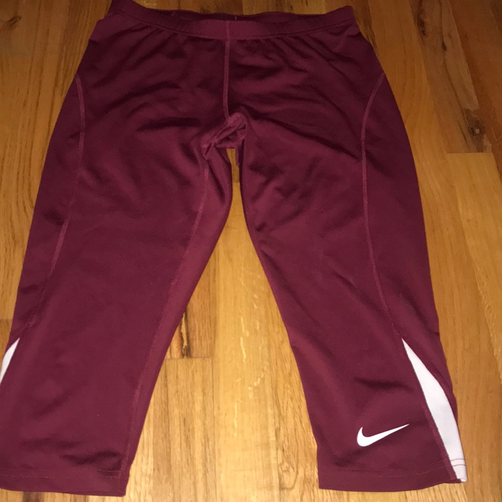 Nike capri leggings